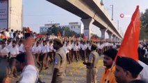 - Hindistan'da sağcı örgütün yürüyüşü Nazi askerlerine benzetildi- Hindistanlılardan vatandaşlık yasasına destek yürüyüşü