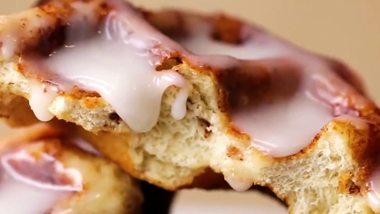 Cinnamon Rolls 4 Ways