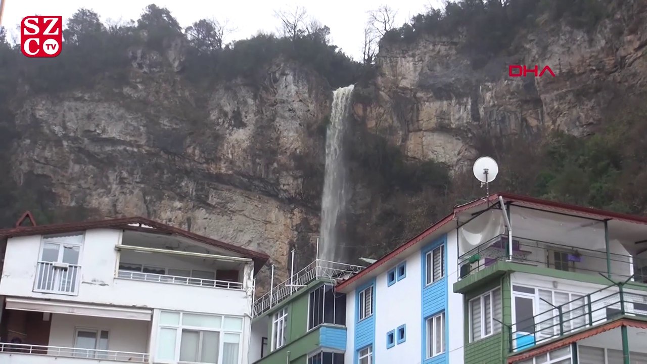 Sel suları şelale oluşturdu