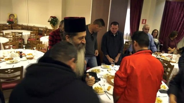 «Γεύμα ευγνωμοσύνης» από τον Μητροπολίτη Φθιώτιδας στους εργαζόμενους της καθαριότητας