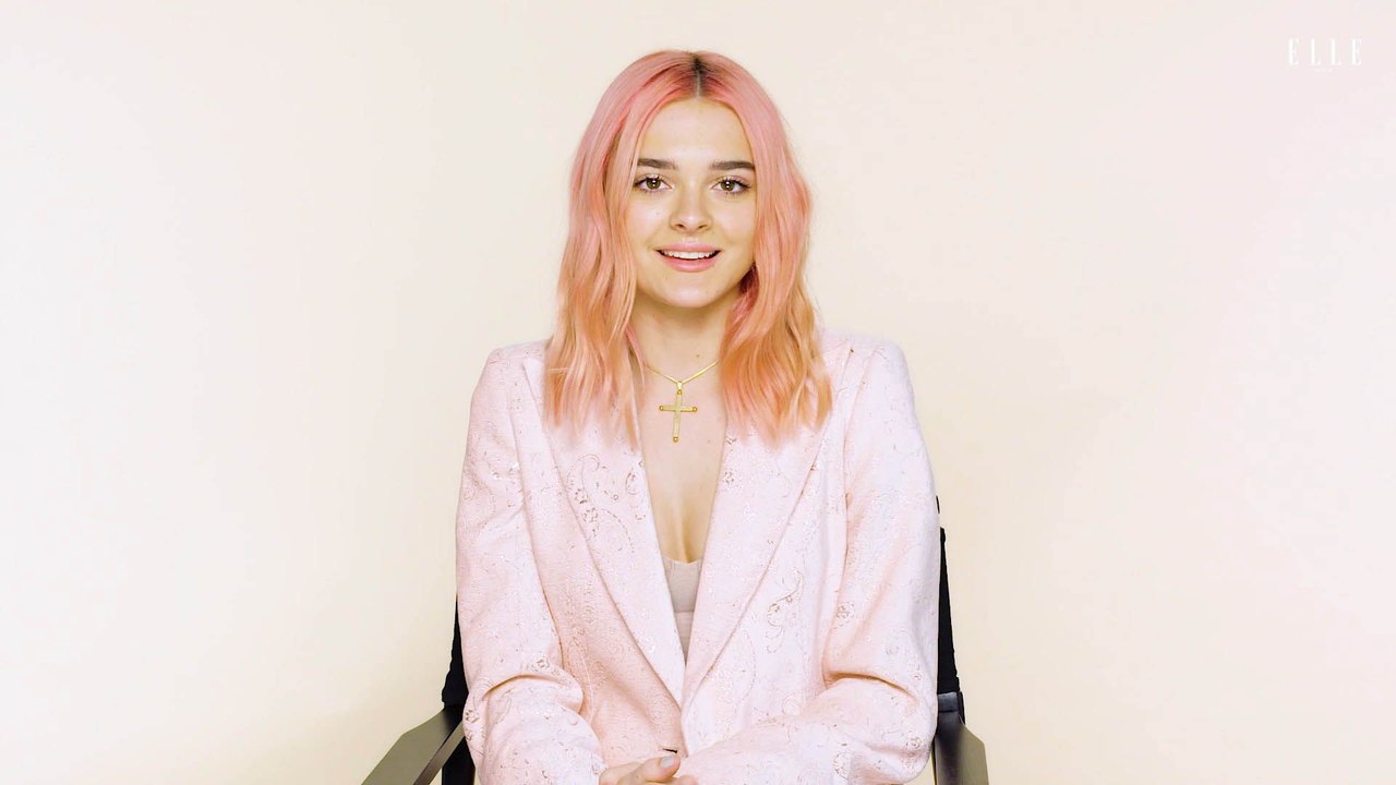Charlotte Lawrence Sings Oasis, The Beatles and...