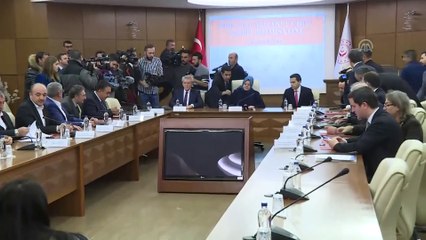 Bakan Selçuk: ''Asgari ücret 2020 yılı için brüt 2 bin 943 lira, net 2 bin 324 lira olarak belirlendi'' - ANKARA