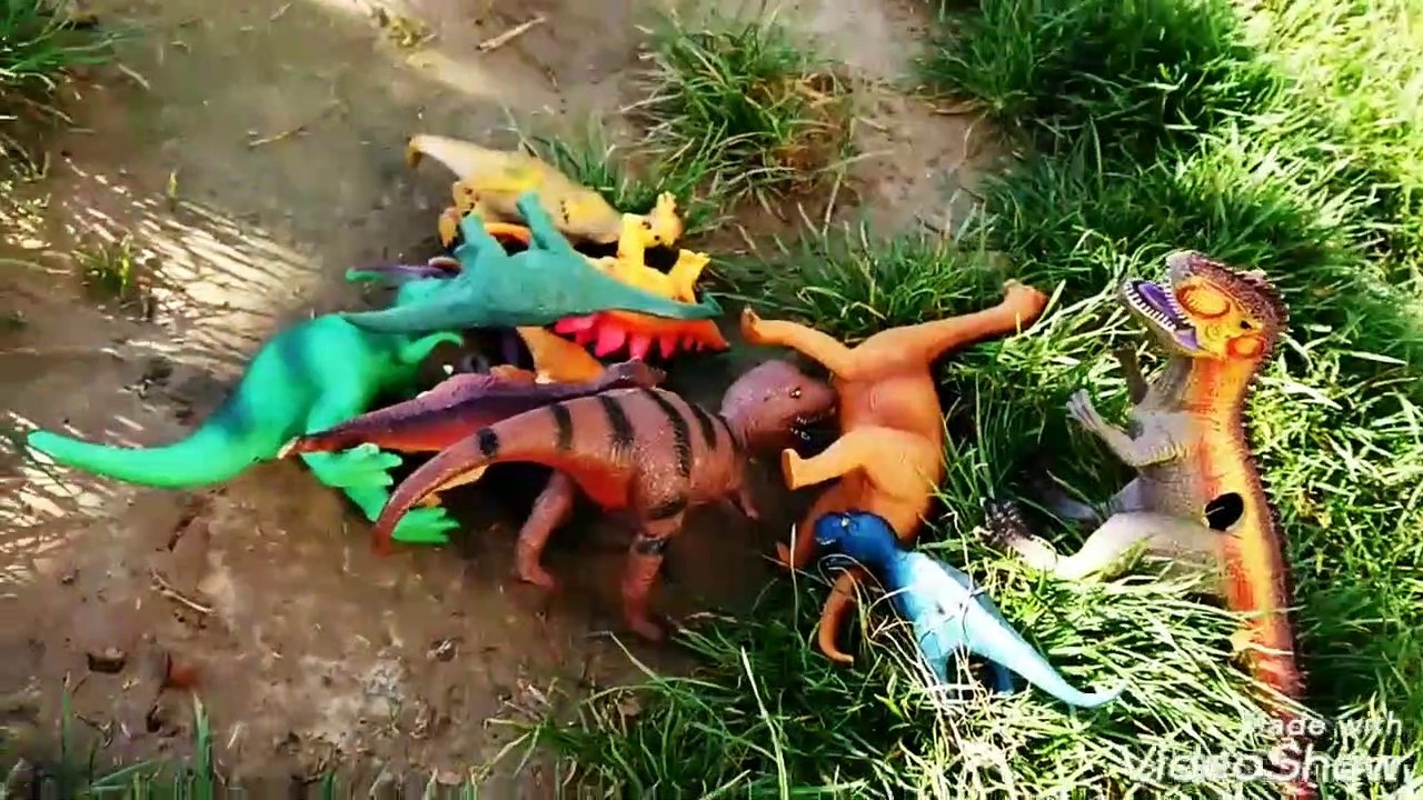 Dinosaurs fight toys for kids - Combat de dinosaures jouets pour enfants
