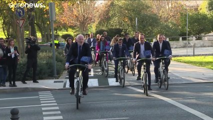 قبيل بريكست.. نائب رئيسة المفوضية الأوروبية ينشر "رسالة حب" لبريطانيا