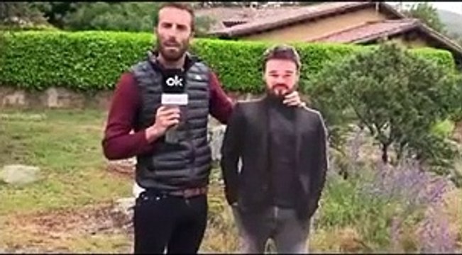 Álvaro Ojeda visitando al casa de Pablo Iglesias