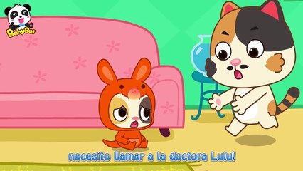 Bebé Gatito Cayó del Sofá | Canciones Infantiles | Seguridad Para Niños | BabyBus Español