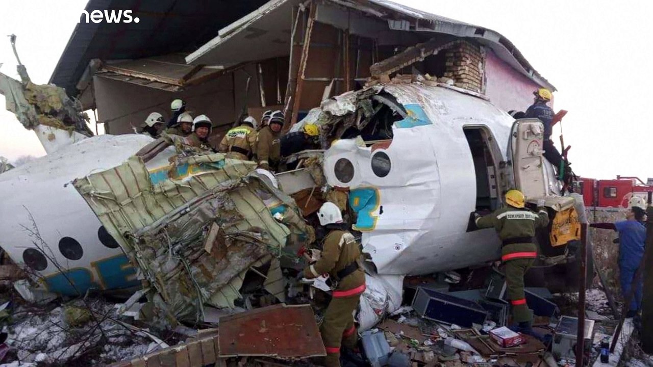 Flugzeugabsturz mit mindestens 15 toten in kasachstan