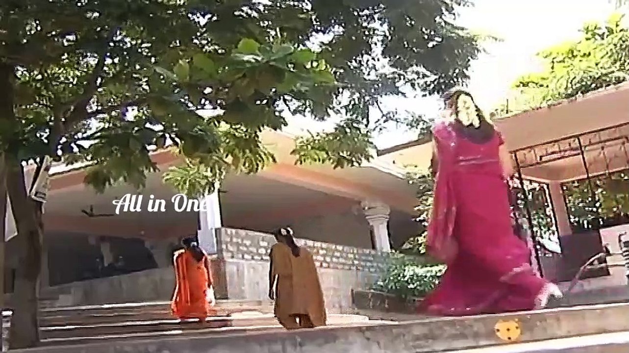 Serial Actress in Saree