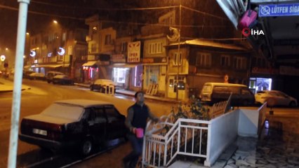Akşam Saatlerinde Başlayan Kar Yağışı Vatandaşları Sevindirdi