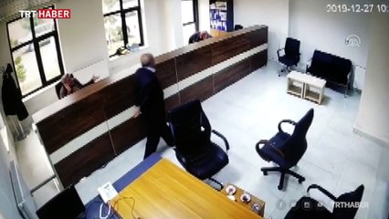 Elazığ'da deprem anı kamerada