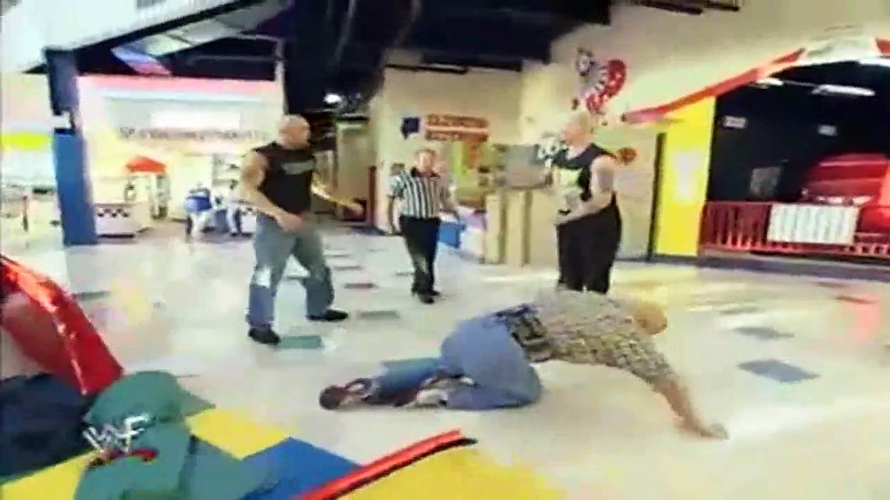 WWF Hardcore Championship Match: Crash Holly Vs The Headbangers At Fun Time USA