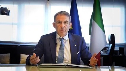 Costa - Un regalo di Natale per gli abitanti di Capri e anche per l-Italia tutta)