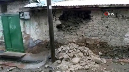 Sivrice'deki Depremde Bir Ev Hasar Gördü