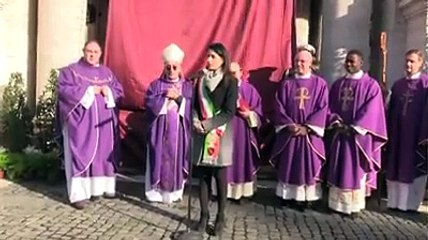 Raggi - Il presepe in Piazza del Campidoglio (23.12.19)