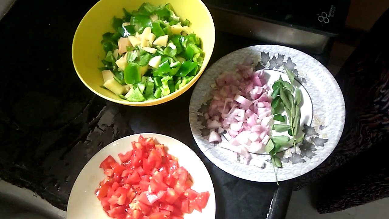 Potato Capsicum Curry | Tasty Combination