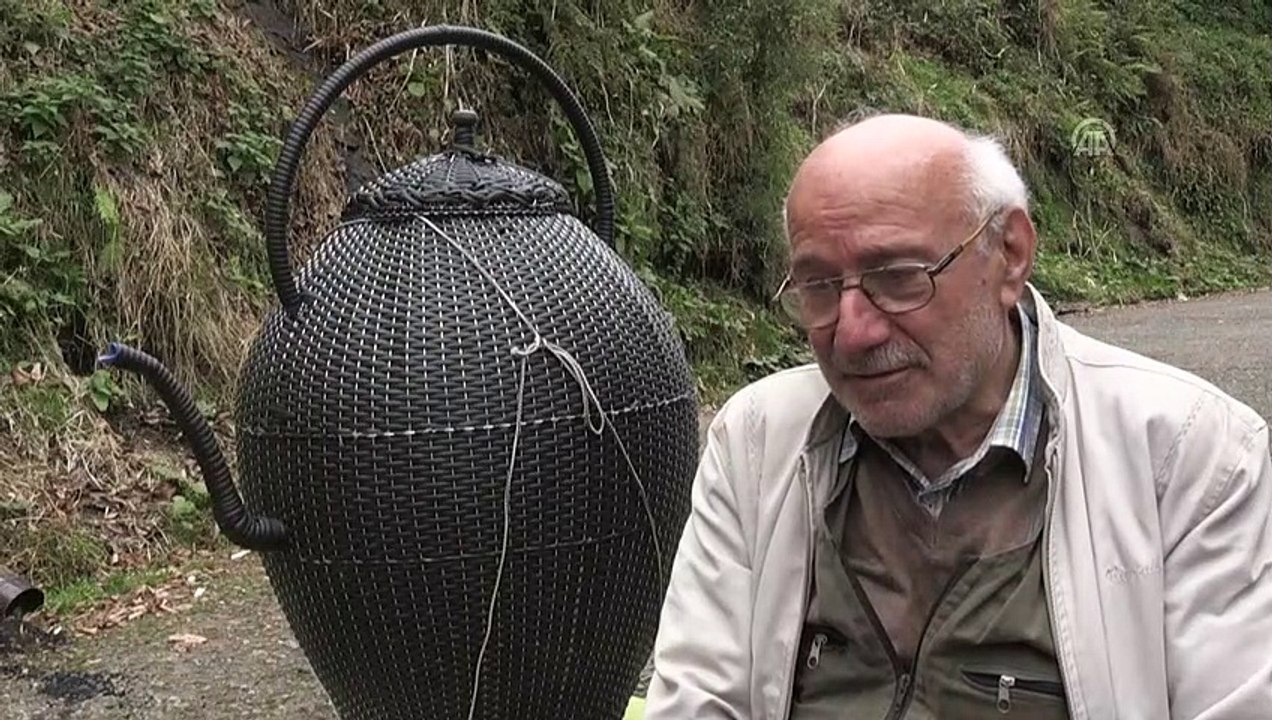 Sepet ustası, yaptığı demliği atölyesinin kapısını sökerek çıkardı- RİZE