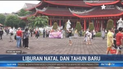 Klenteng Sam Poo Kong Dipadati Wisatawan
