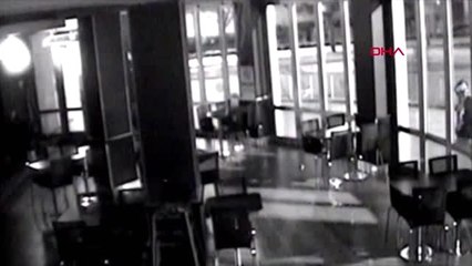 Başakşehir'deki çelik kasa hırsızları kamerada