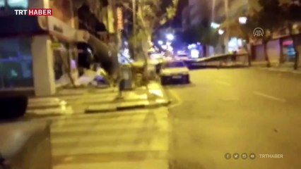 Manisa'daki fırtınada çatının uçtuğu anlar kamerada