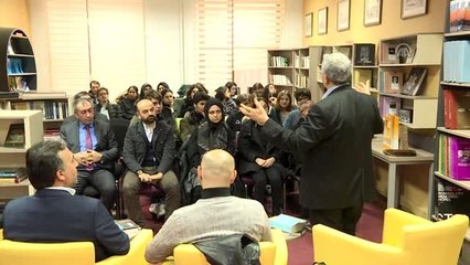 "Sezai Karakoç'un Gençlik Dönemi Şiirleri" - Zafer Acar