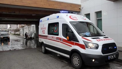 Karaman'da yolcu otobüsü devrildi: 22 yaralı (2)