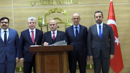 Bakan Turhan: 'Bizi içimizden bölmek, ayrıştırmak isteyen güçlerin oyunlarına düşmeyelim' - ÇANKIRI