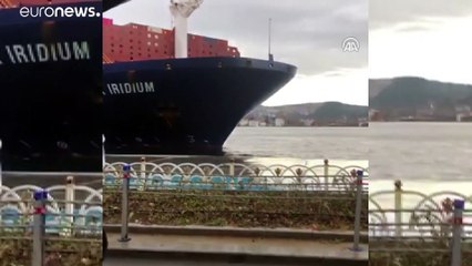 Accidente de un barco de carga fuera de control en Estambul