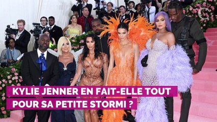 Kylie Jenner en proie aux critiques après son cadeau de Noël démesuré pour Stormi