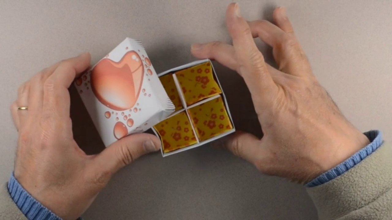 TUTO - Boite-cadeau avec couvercle, compartiments et fond (origami)