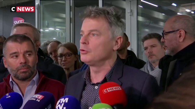 Retraites : le PCF demande le retrait de la réforme