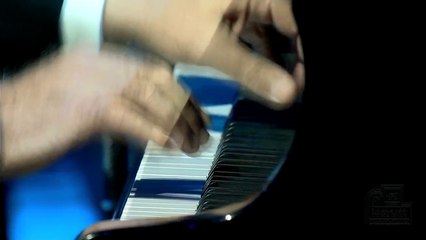 عمر خيرت يخطف بأنامله الذهبية وألحانه الشهيرة قلوب محبيه في شتاء طنطورة