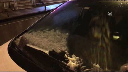 İstanbul'un yüksek kesimlerinde kısa süreli karla karışık yağmur etkili oldu