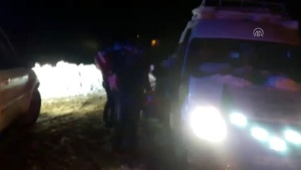 Rahatsızlanan çocuk için kardan yolu kapanan köye ulaştılar