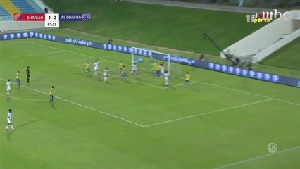 الظفرة يهزم الشارقة بثلاثة أهداف مقابل هدف في دوري الخليج العربي الإماراتي