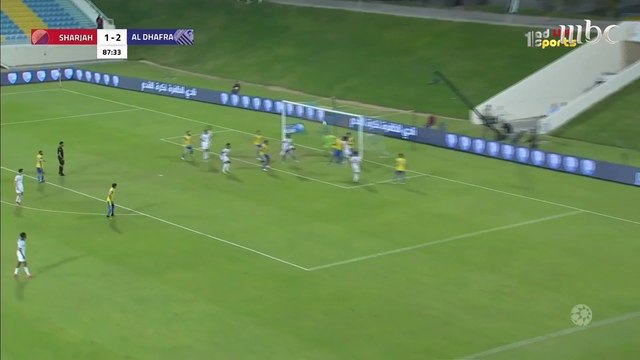 الظفرة يهزم الشارقة بثلاثة أهداف مقابل هدف في دوري الخليج العربي الإماراتي