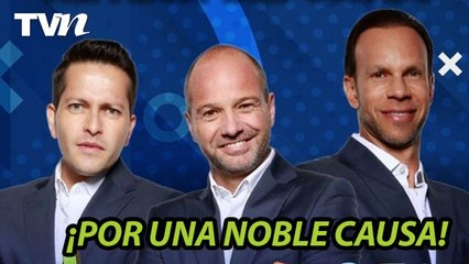 Los Protagonistas firman autógrafos por el Juguetón 25