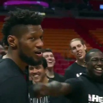 NBA oyuncusuna takımından sürpriz; gözyaşlarına hakim olamadı