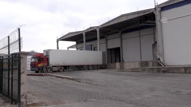 Depodan 2 liraya alınan elma markette 7 liraya satılıyor