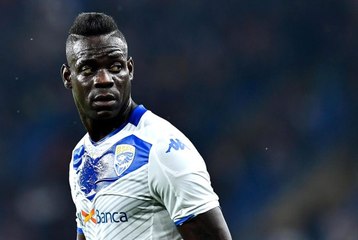 Beşiktaş Mario Balotelli'yi kadrosuna katmak istiyor