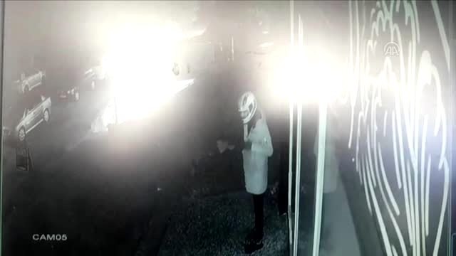 Bir kişiyi yaralayıp polislere ateş açan cezaevi firarisi yakalandı