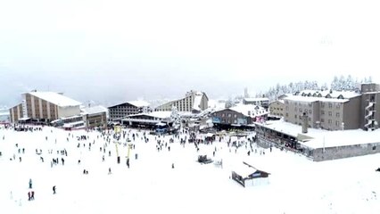 Uludağ'da hafta sonu hareketliliği yaşanıyor