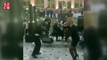 Rus diplomat Mariya Zaharova'dan twist dansı
