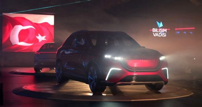 Murat Kekilli, yerli otomobile yazdığı şarkıyı sosyal medya hesabından paylaştı