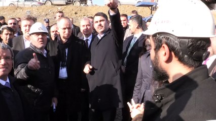 Çevre ve Şehircilik Bakanı Kurum, Denizli'de depremzedeler için yapılan konutları inceledi - DENİZLİ