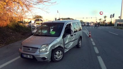 Kasksız motosiklet sürücüsünün kırmızı ışık ihlali ölümle sonuçlandı