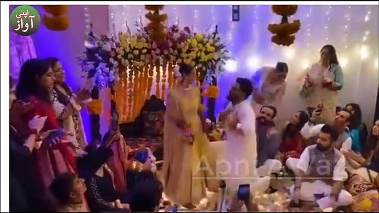 Yasir_Hussain_And_Iqra_Aziz_Mehndi_Dance_Video_|_Yasir_And_Iqra_Wedding_)