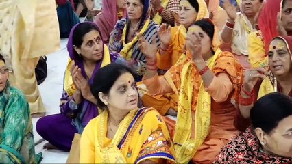 Shri Vrindavan dham apar jape ja Radhey Radhey