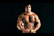 Franco Columbu: PECHO.