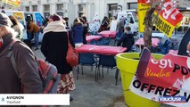 Les cheminots de la CGT organisent un repas de lutte devant la gare d’Avignon
