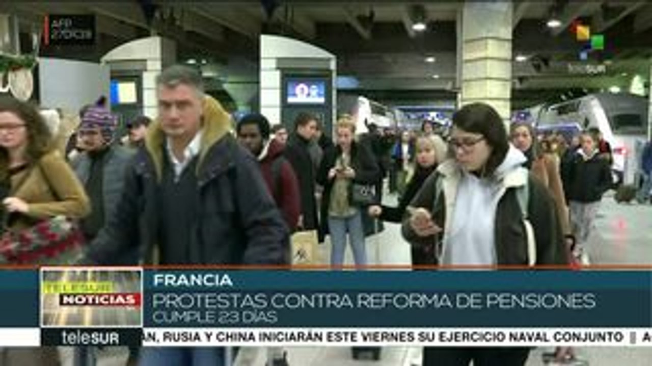 Francia cumple 23 días de protestas contra reforma de pensiones